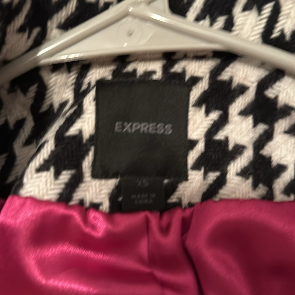 Express Coat - Picture 3 of 5